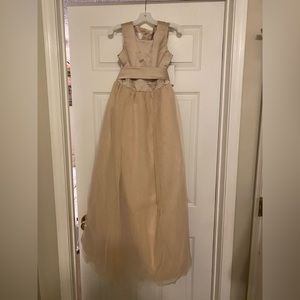 Classic David’s Bridal Flower Girl/Junior Bridesmaid Dress - Girl’s Size 12